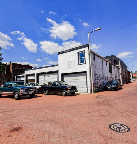 H Street Alley Portfolio portfolio of 3 properties for sale on LoopNet.com - Primary Photo - Image 3 of 3