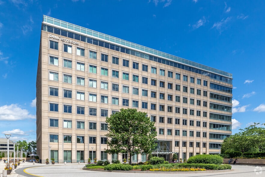 8444 Westpark Dr, McLean, VA for lease - Primary Photo - Image 1 of 5