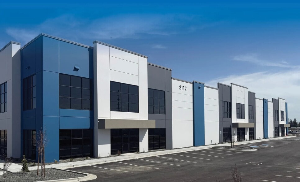 2112 N Boulevard, Idaho Falls, ID for lease - Building Photo - Image 1 of 4