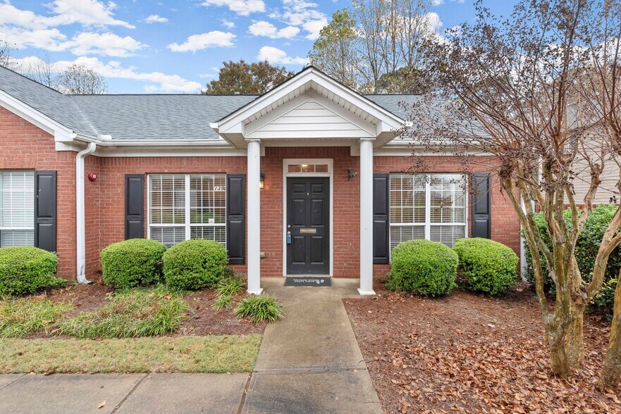 139 Mirramont Lake, Woodstock, GA for sale - Primary Photo - Image 1 of 1