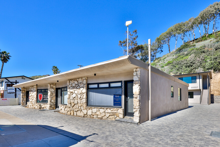 22221-22227 Pacific Coast Hwy, Malibu, CA for lease - Building Photo - Image 2 of 5