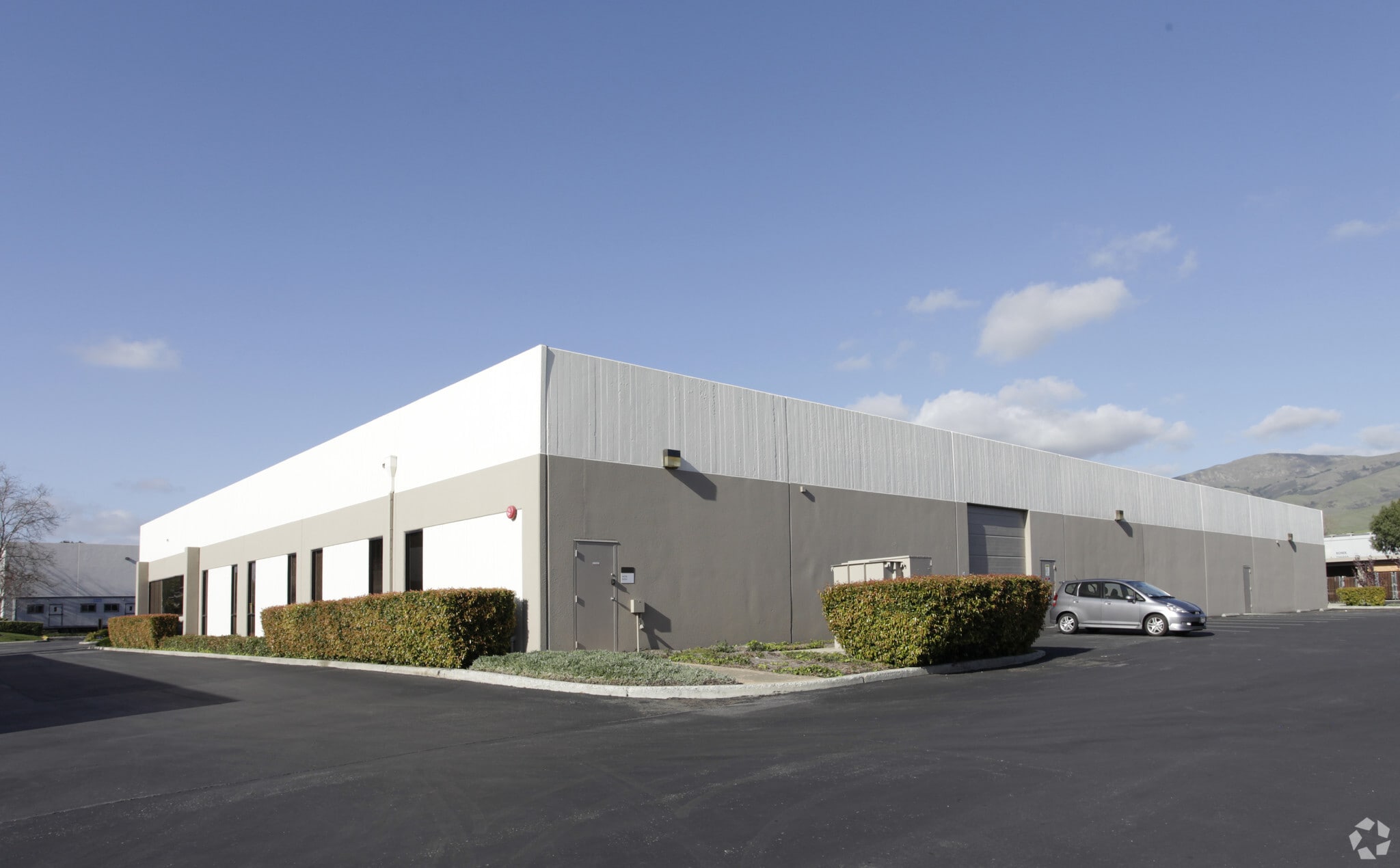 850-860 Auburn Ct, Fremont, CA for lease Building Photo- Image 1 of 3