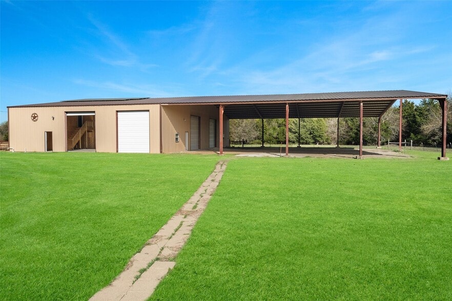 12488 Eastline Rd, Trenton, TX for sale - Building Photo - Image 3 of 35