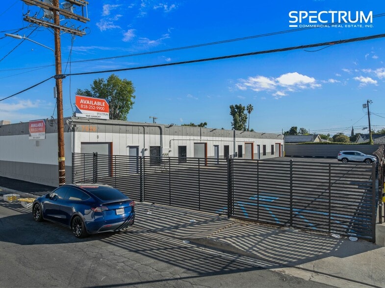 7638 Deering Ave, Canoga Park, CA for sale - Building Photo - Image 1 of 11