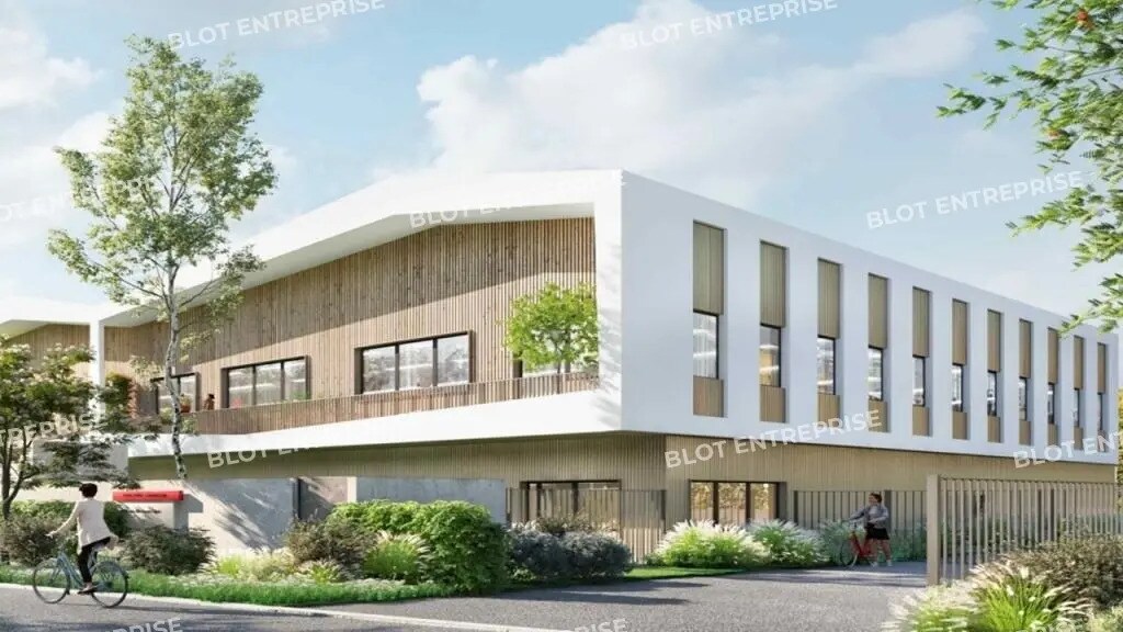 Flex in Carquefou for sale Building Photo- Image 1 of 8