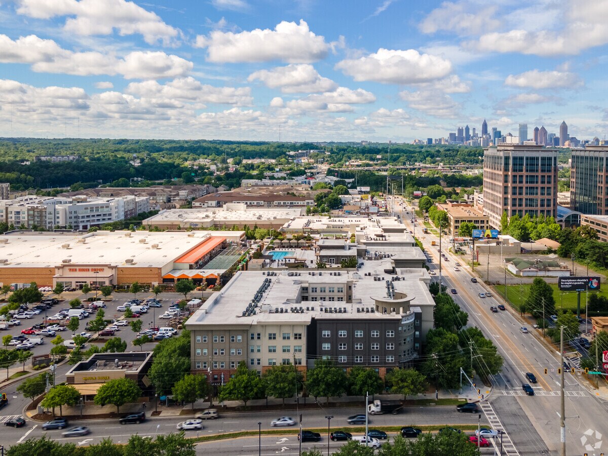 2591 Piedmont Rd NE, Atlanta, GA 30324