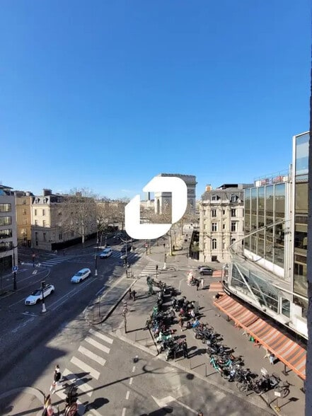 82 Avenue Marceau, Paris for lease - Building Photo - Image 1 of 14