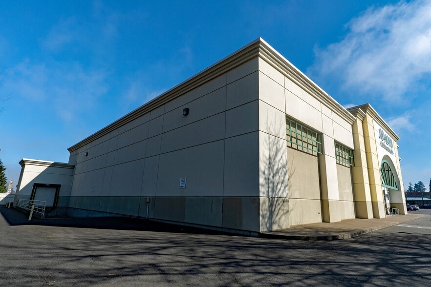 1024 Green Acres Rd, Eugene, OR for lease - Building Photo - Image 3 of 15