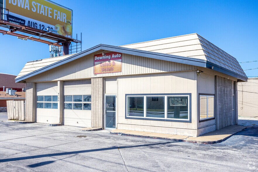 4108 Fleur Dr, Des Moines, IA 50321