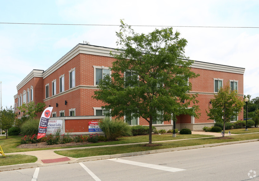 204 E Prairie, Marengo, IL for lease - Building Photo - Image 3 of 3