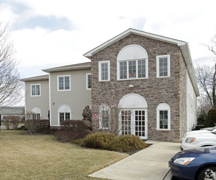 476 Union Ave, Middlesex, NJ 08846