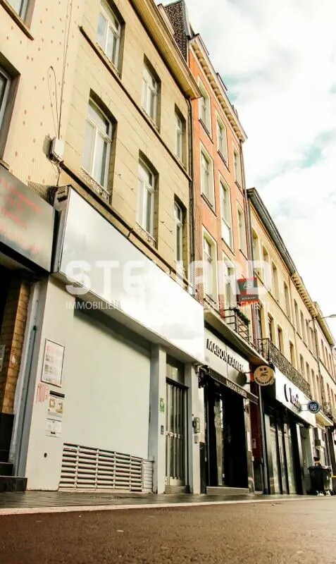 Retail in Lille for lease Building Photo- Image 1 of 14