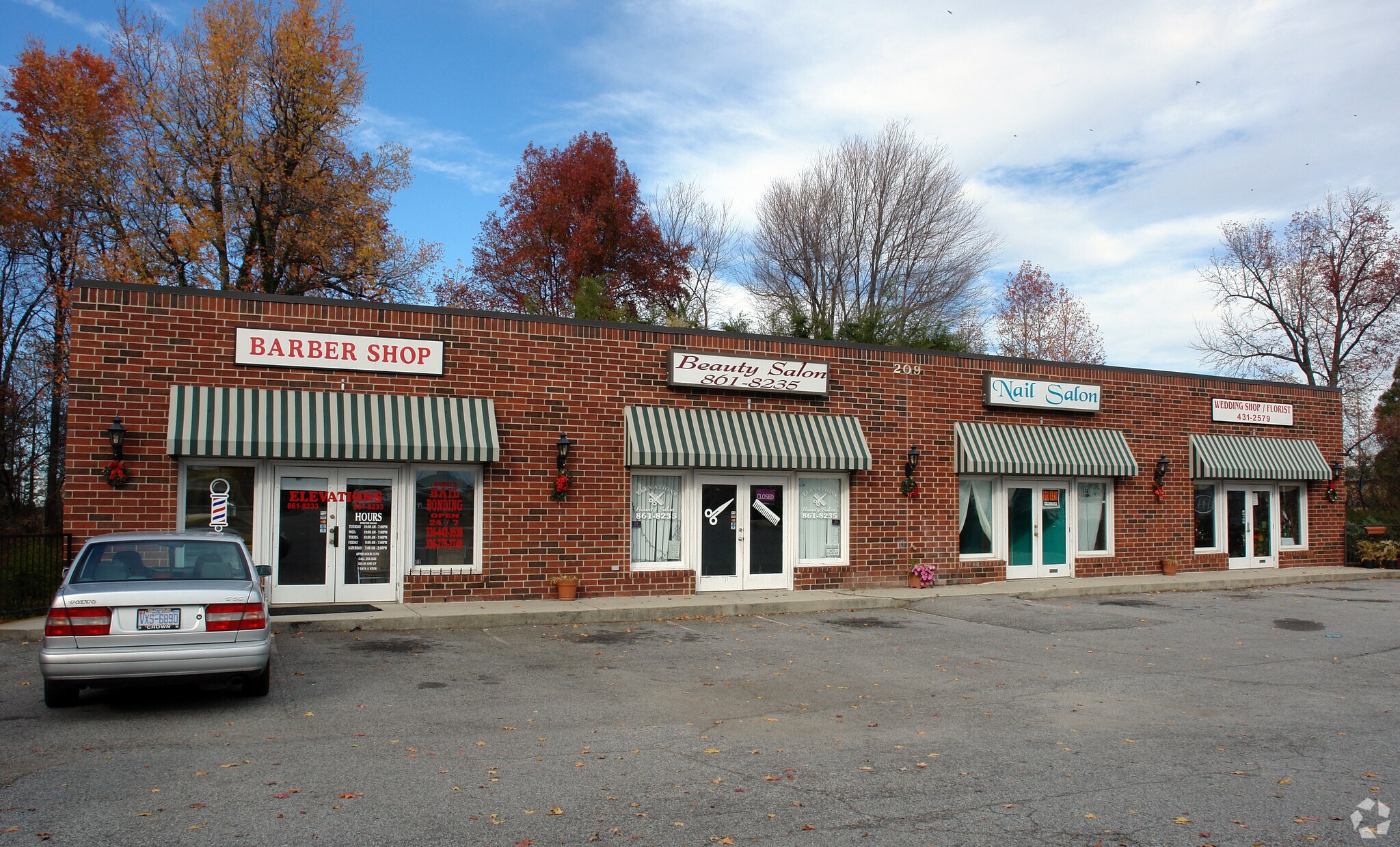 209 E Fairfield Rd, High Point, NC for sale Primary Photo- Image 1 of 1