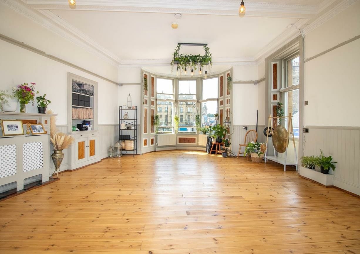 1 North Bridge St, Hawick for lease Interior Photo- Image 1 of 4