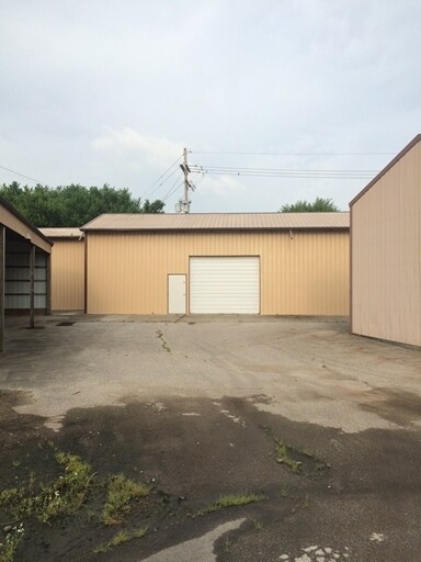 539 Champion Rd, Jeffersonville, IN for lease Primary Photo- Image 1 of 11