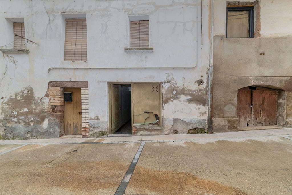 Cardona, BAR 08261 -  -  - Interior Photo - Image 1 of 6