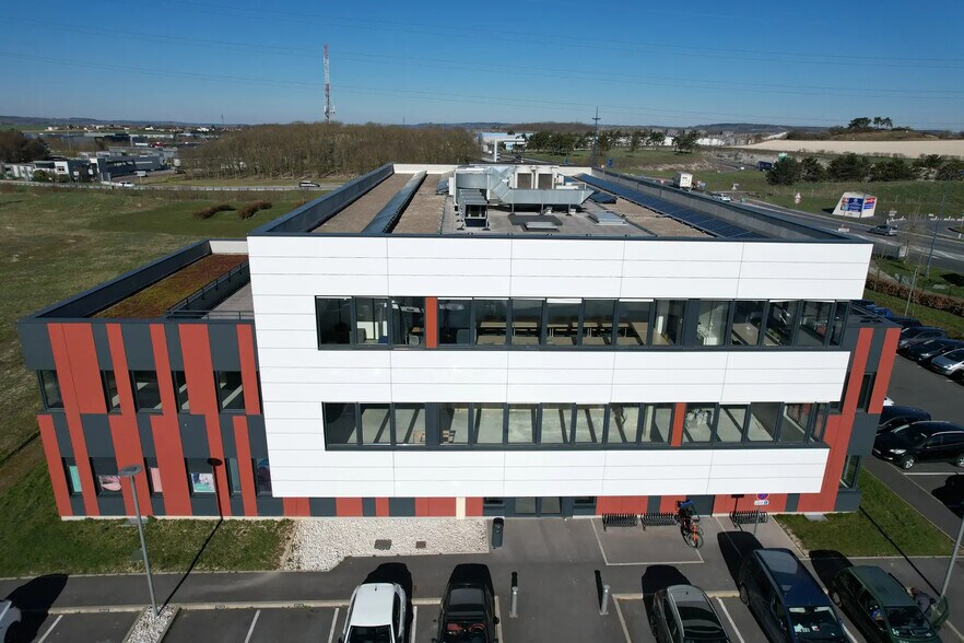 13 A Route De Soissons, Tinqueux for lease - Building Photo - Image 3 of 8