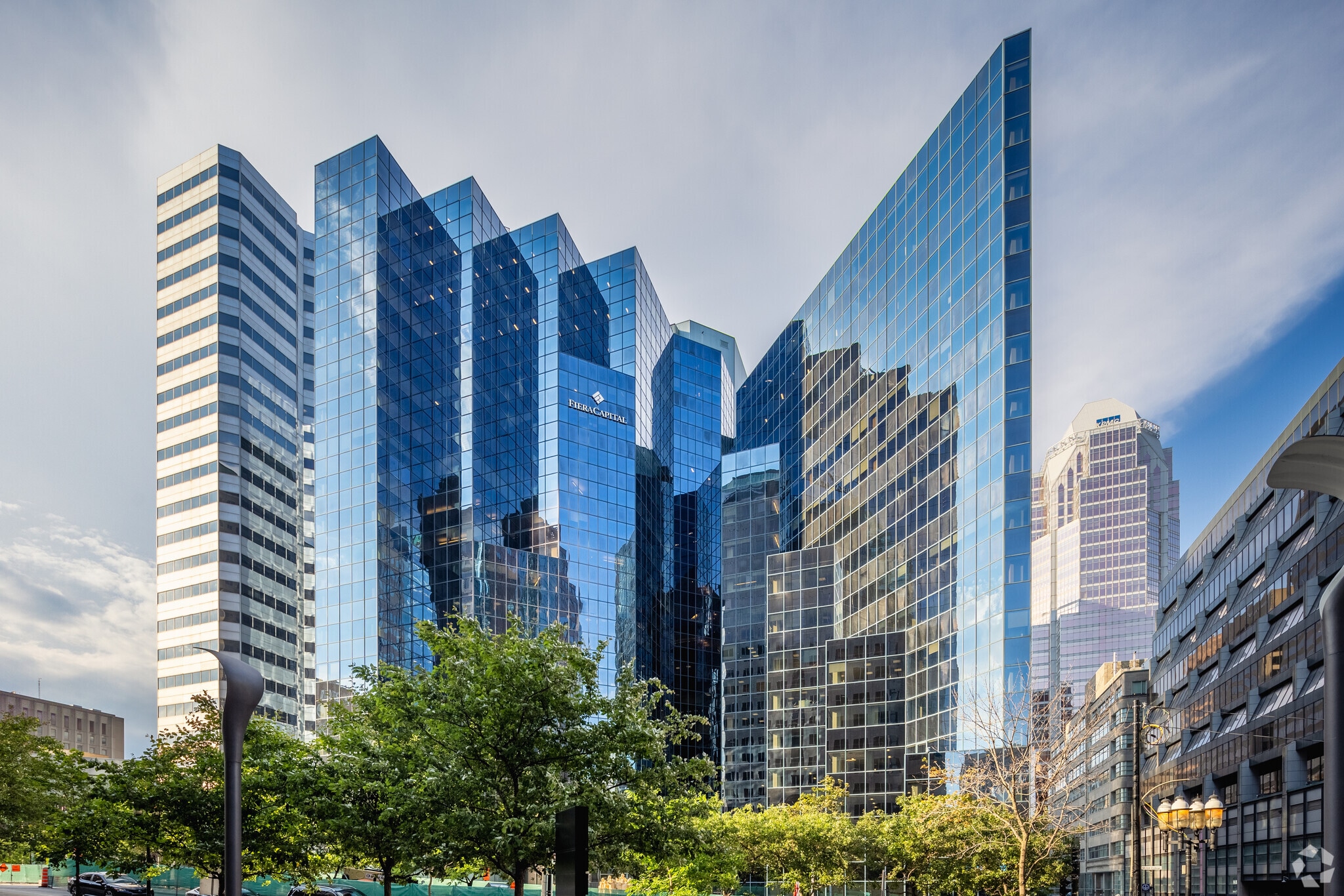 1981 Av Mcgill College, Montréal, QC for lease Building Photo- Image 1 of 6