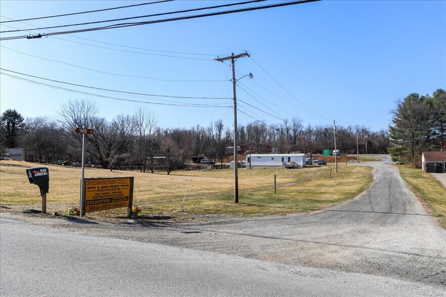 51.47 Acres Tabb Lane, Harpers Ferry, WV for sale - Building Photo - Image 2 of 23