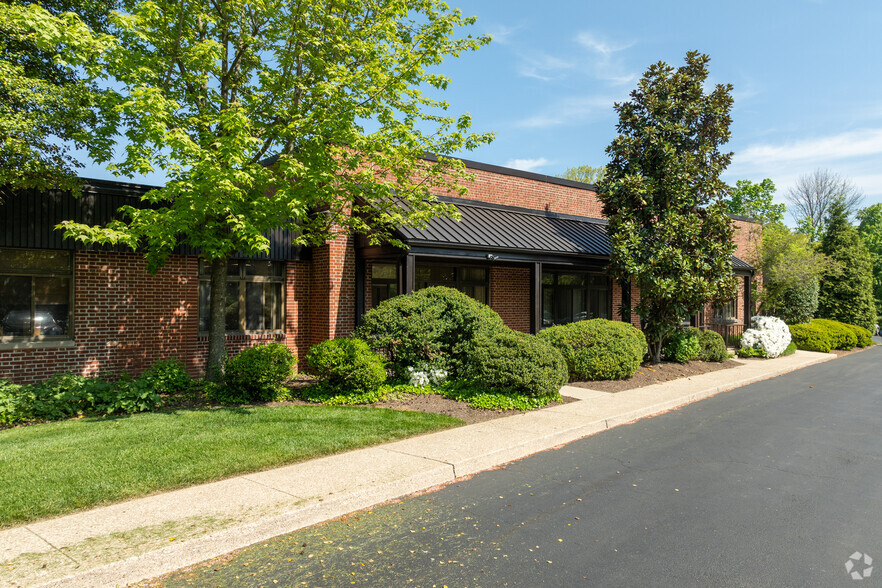 8200 Flourtown Ave, Wyndmoor, PA for lease - Primary Photo - Image 1 of 14