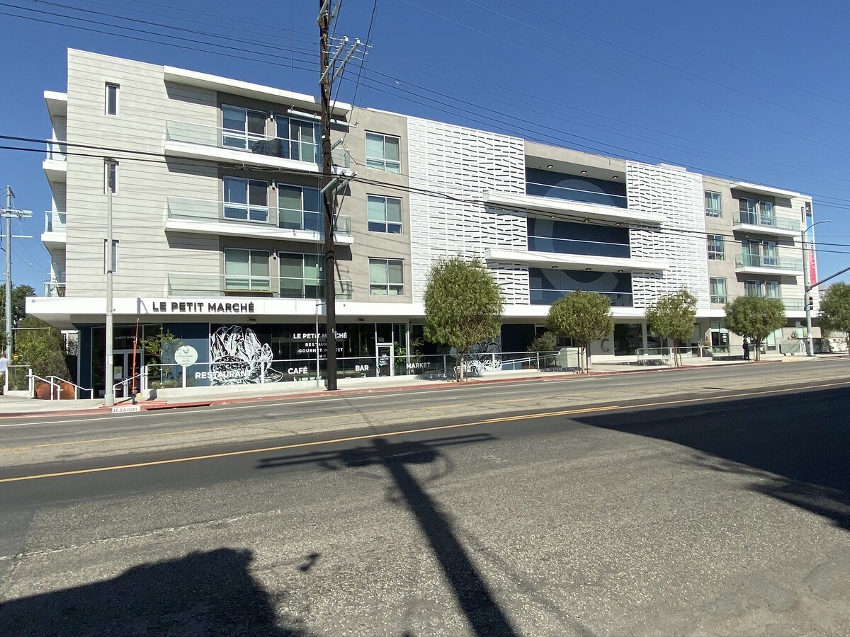 5665 Melrose Ave, Los Angeles, CA 90038 Retail for Lease