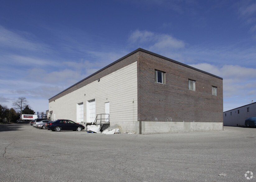 176 Milvan Dr, Toronto, ON for lease - Building Photo - Image 2 of 4