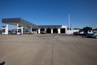 More details for 6705 Meadowbrook Dr, Fort Worth, TX - Retail for Sale