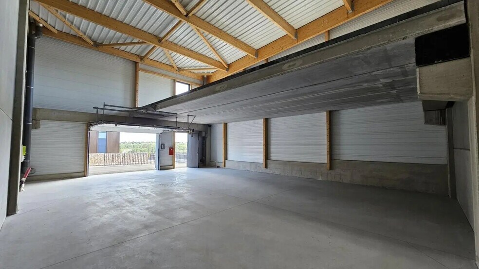 Flex in Grabels for sale - Interior Photo - Image 2 of 3