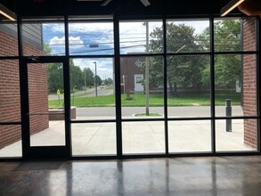 1001-1021 N Limestone St, Lexington, KY for lease Interior Photo- Image 2 of 6