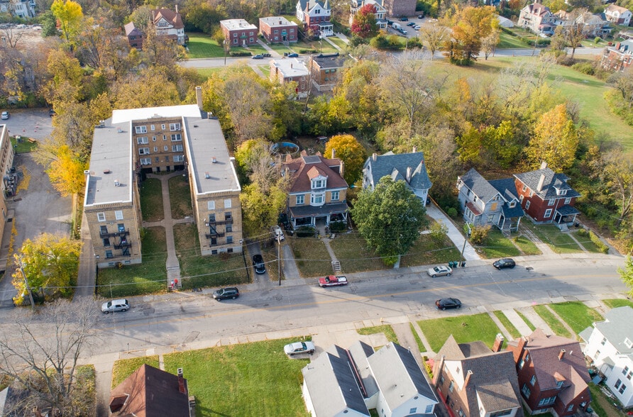 3543-3549 Harvey Ave, Cincinnati, OH for sale - Building Photo - Image 3 of 17