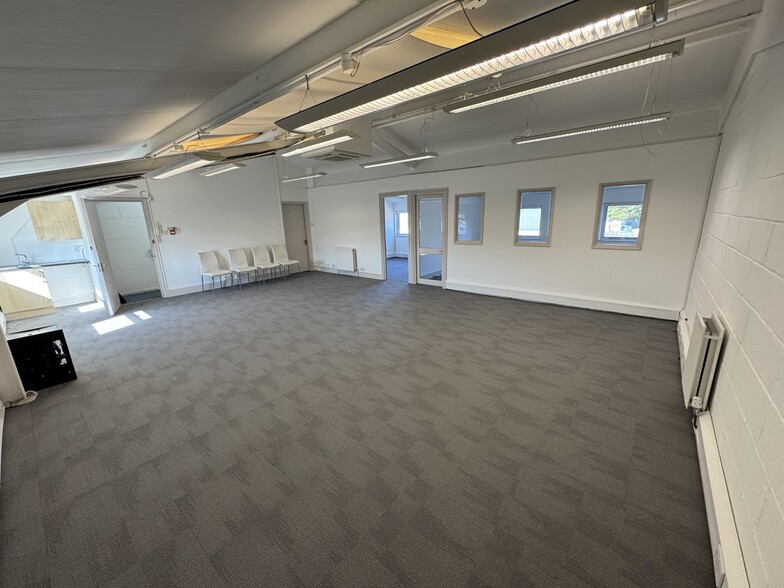 Grahame Park Way, London for lease - Building Photo - Image 3 of 7
