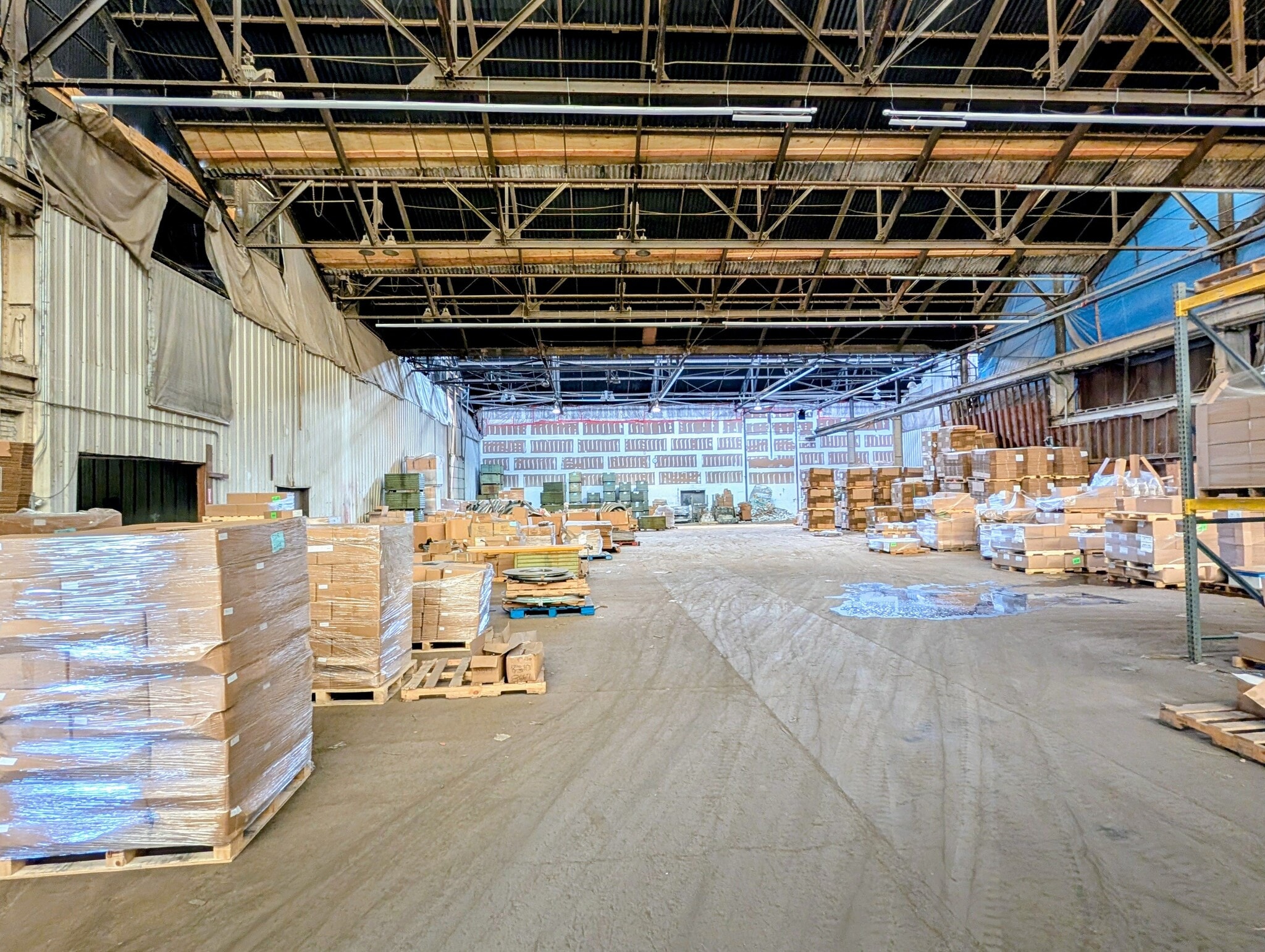 575 Broad St, Bristol, CT for lease Interior Photo- Image 1 of 3