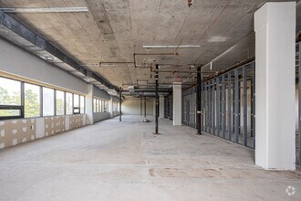 5650 Read Blvd, New Orleans, LA for lease Interior Photo- Image 2 of 8