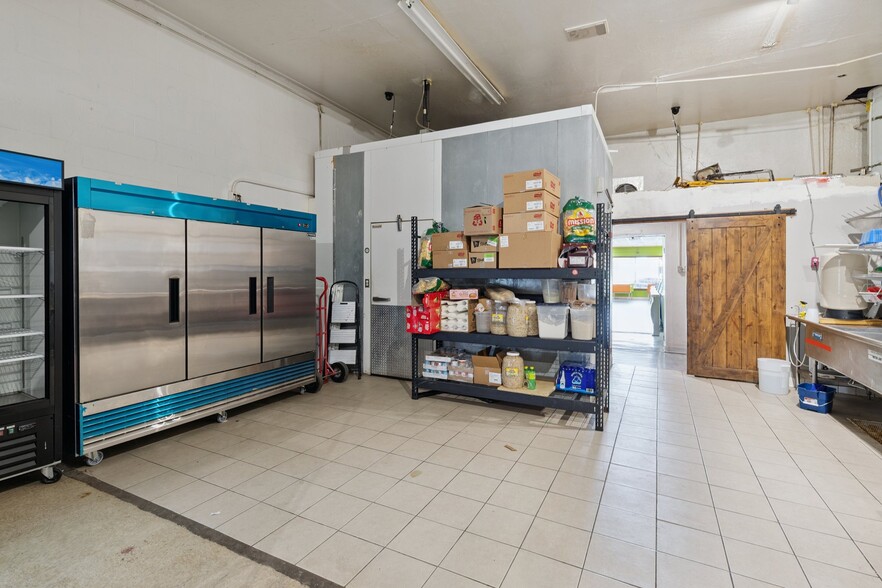 1520 Center Ave, Dos Palos, CA for sale - Building Photo - Image 3 of 10