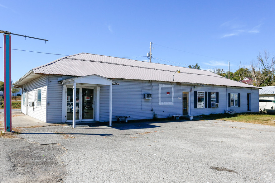 1697 W Main St, Milton, WV for sale - Primary Photo - Image 1 of 1