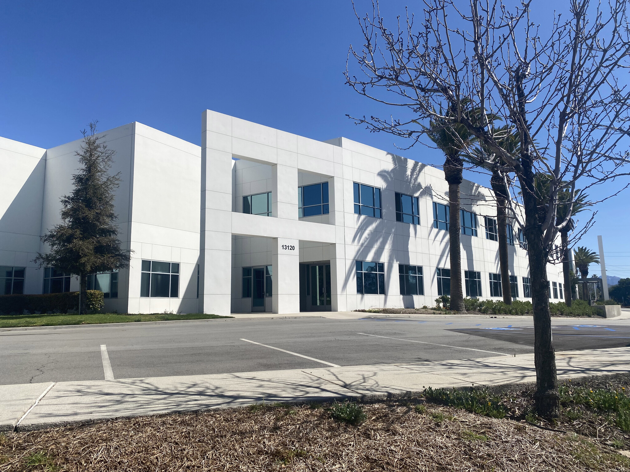 13120 Telfair Ave, Sylmar, CA for lease Building Photo- Image 1 of 11