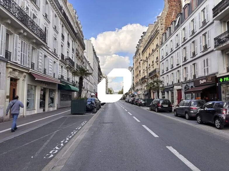 Retail in Saint-Mandé for lease - Building Photo - Image 2 of 2