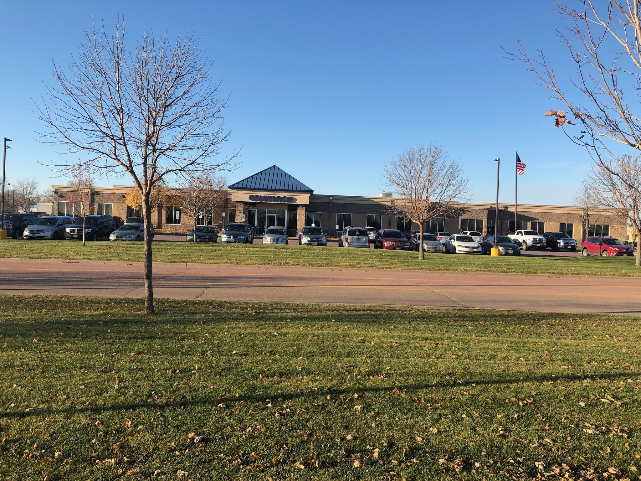 3509 N Louise Ave, Sioux Falls, SD for sale Primary Photo- Image 1 of 1