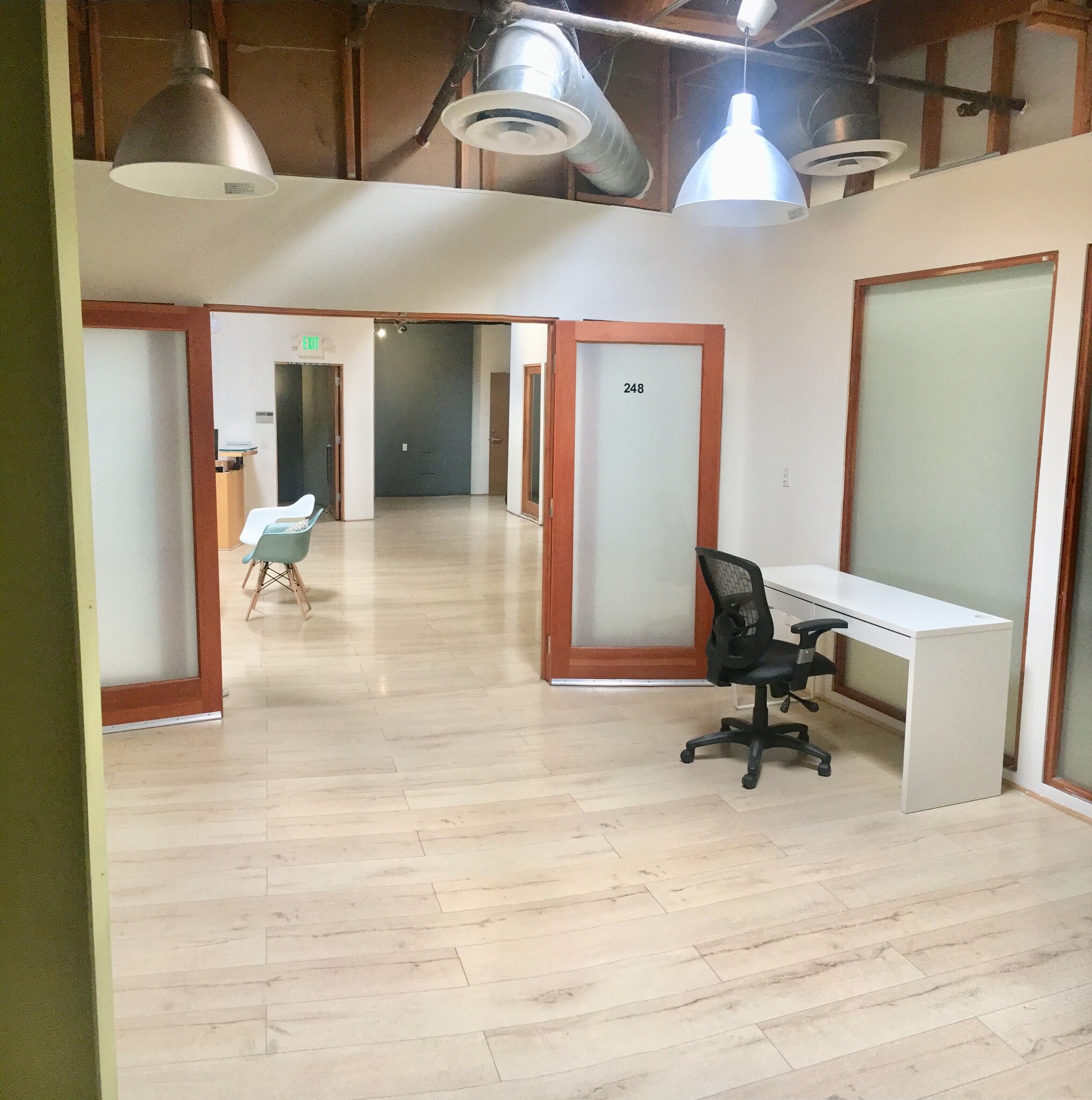 1639 11th St, Santa Monica, CA for lease Interior Photo- Image 1 of 5