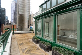 57 W 57th St, New York, NY for lease Building Photo- Image 2 of 12