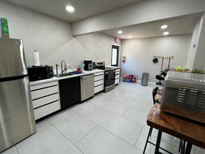 2312 School Ln, Bedford, TX for lease Interior Photo- Image 1 of 1