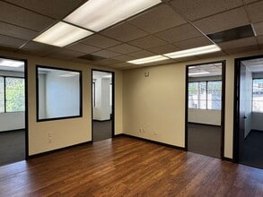 15060 Ventura Blvd, Sherman Oaks, CA for lease Interior Photo- Image 1 of 4