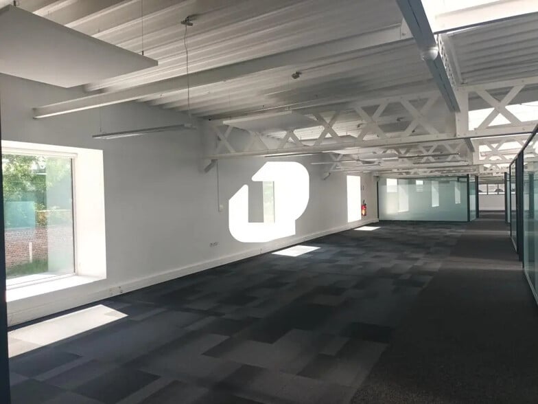 125 Avenue De La République, La Madeleine for lease - Building Photo - Image 2 of 7