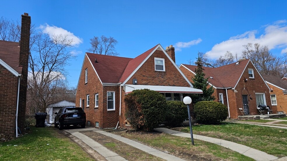 5-Unit SFR Portfolio portfolio of 5 properties for sale on LoopNet.com - Primary Photo - Image 2 of 4