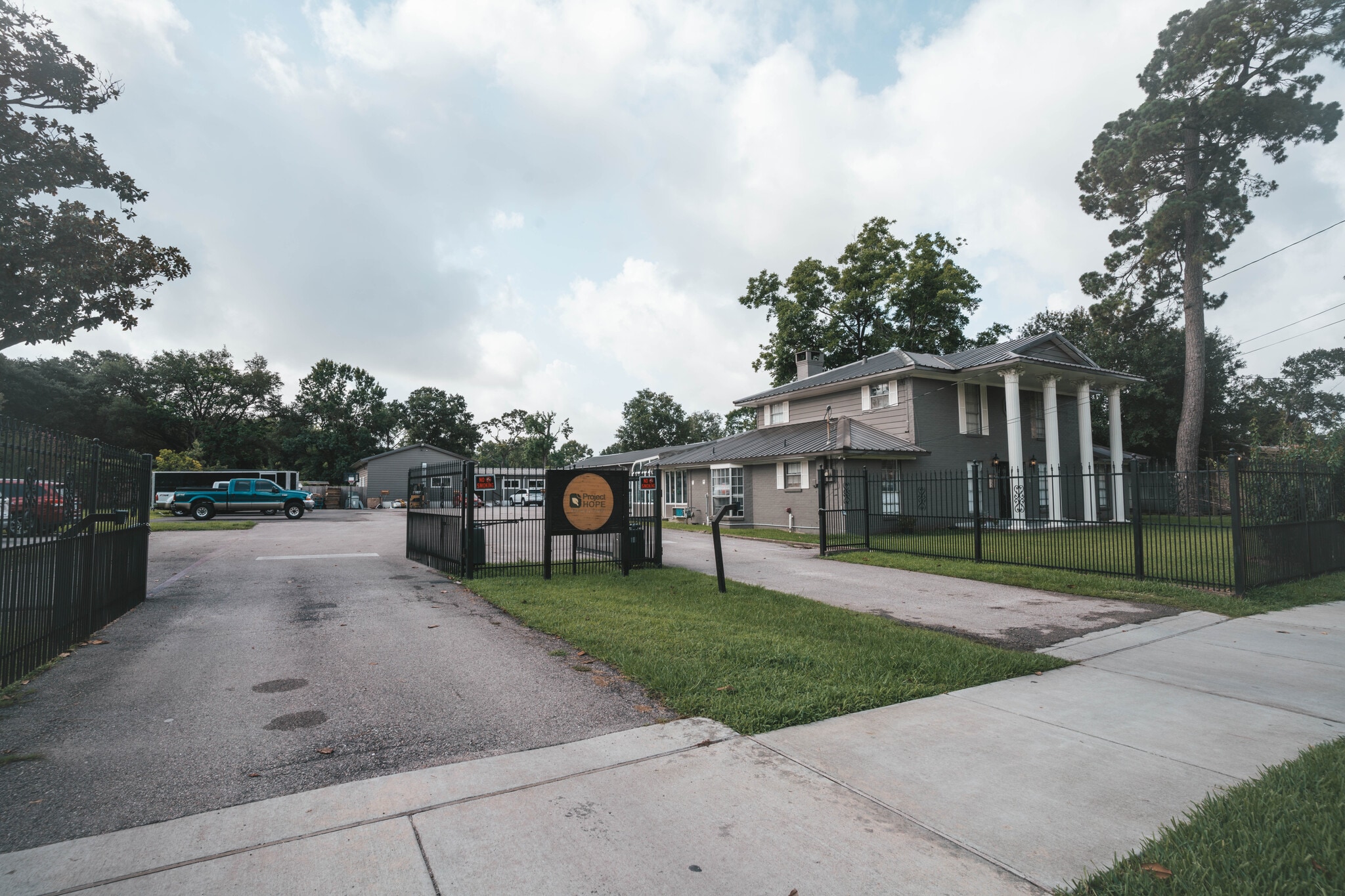 8432 Park Place Blvd, Houston, TX for sale Building Photo- Image 1 of 32