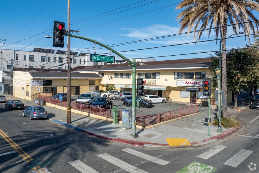 745 E 12th St, Oakland, CA for lease - Primary Photo - Image 1 of 3