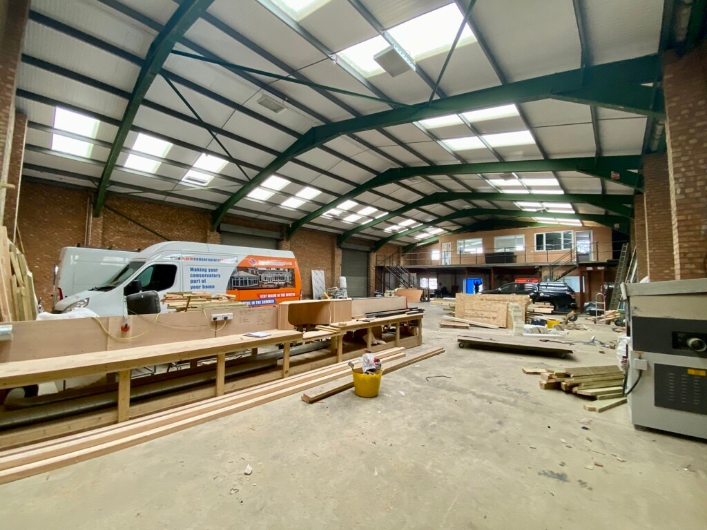 The Wharf, Leighton Buzzard for lease Interior Photo- Image 1 of 1