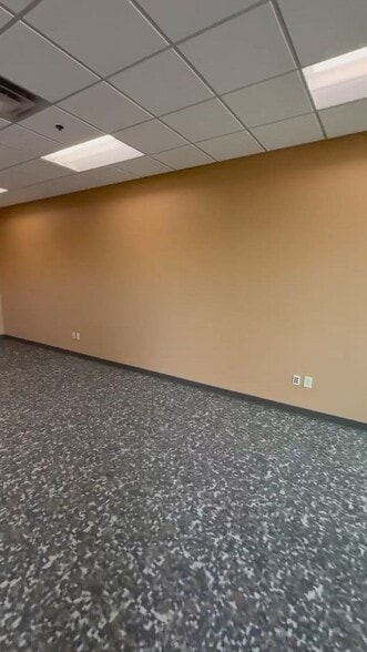 1825 W Knudsen Dr, Phoenix, AZ for lease - Commercial Listing Video - Image 2 of 30
