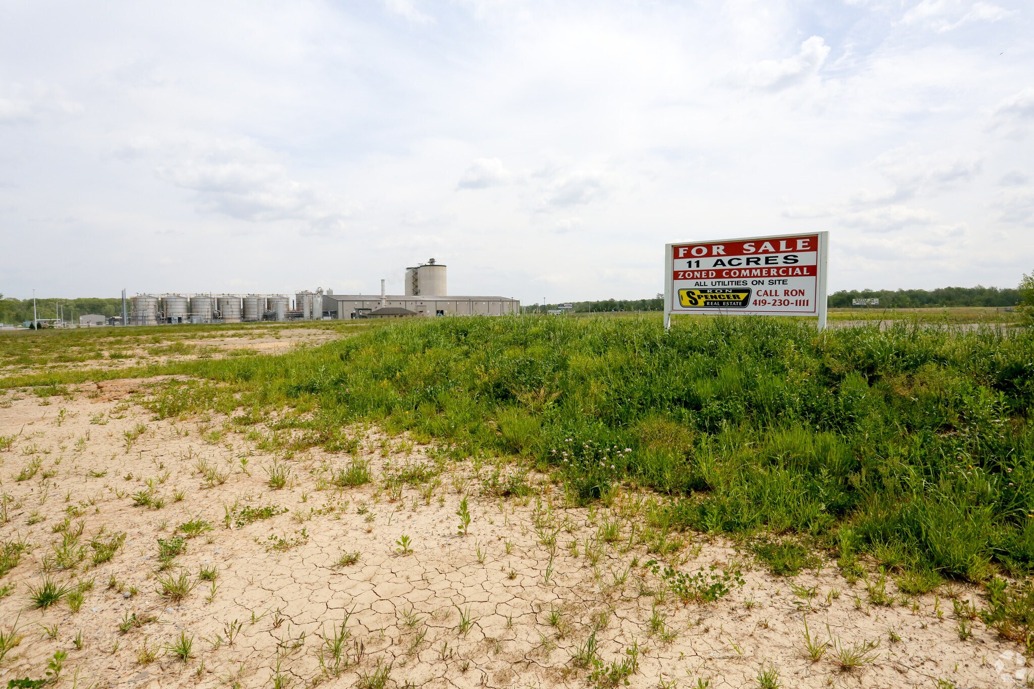 E Hanthorn Rd, Lima, OH for sale Primary Photo- Image 1 of 1