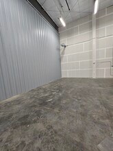 12117 Pacific Hwy SW, Lakewood, WA for lease Interior Photo- Image 1 of 3